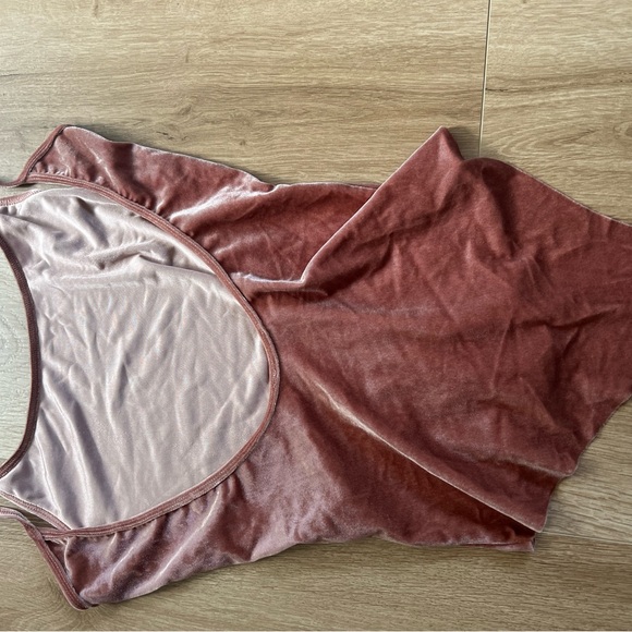 Zara seamless, low back bodysuit - Picture 3 of 3